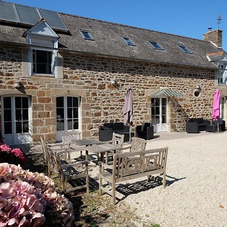 Bed and Breakfast Le Jardin à Mordreuc Pleudihen-sur-Rance Esterno foto
