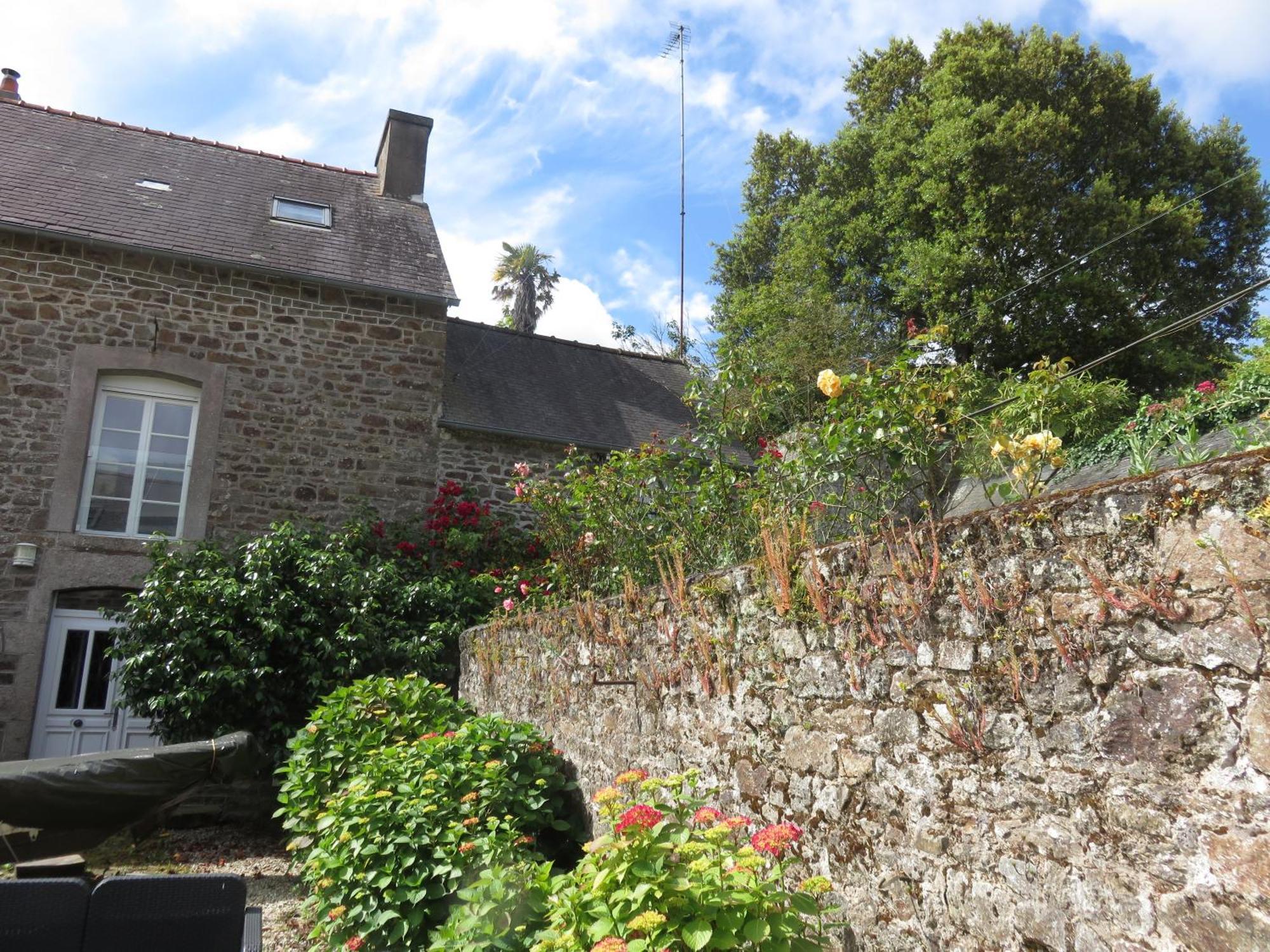 Bed and Breakfast Le Jardin à Mordreuc Pleudihen-sur-Rance Esterno foto